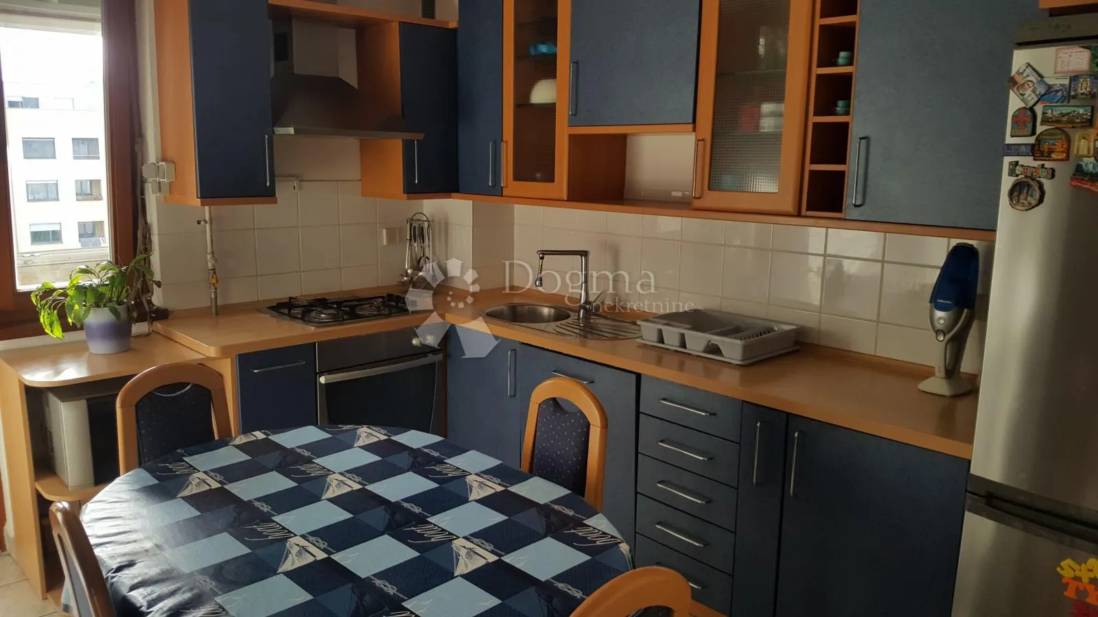 stan 84 m² s lođom i parkingom – malešnica - slika 2