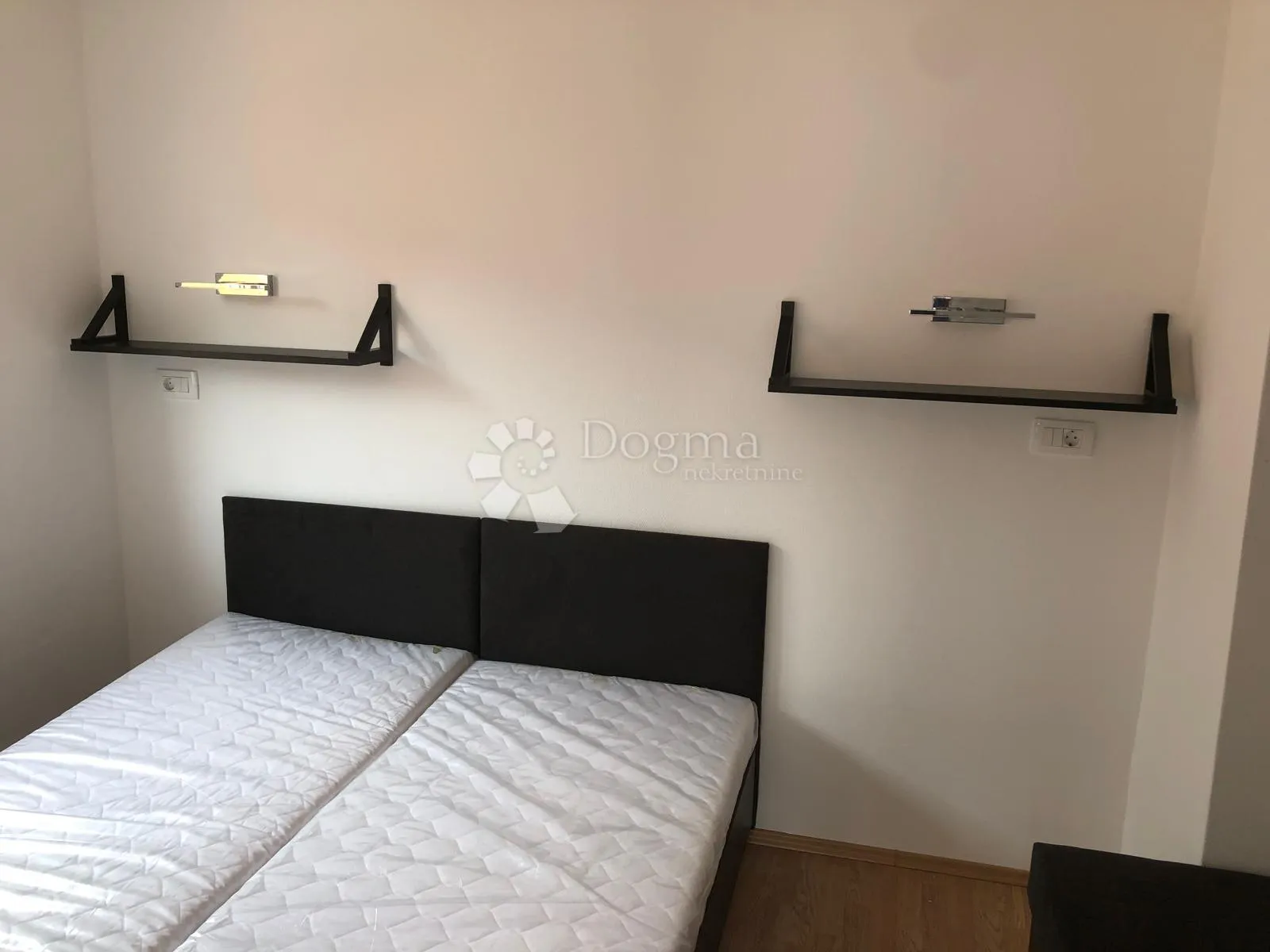pirovac - atraktivne mobilne kućice u kampu uz more - slika 8