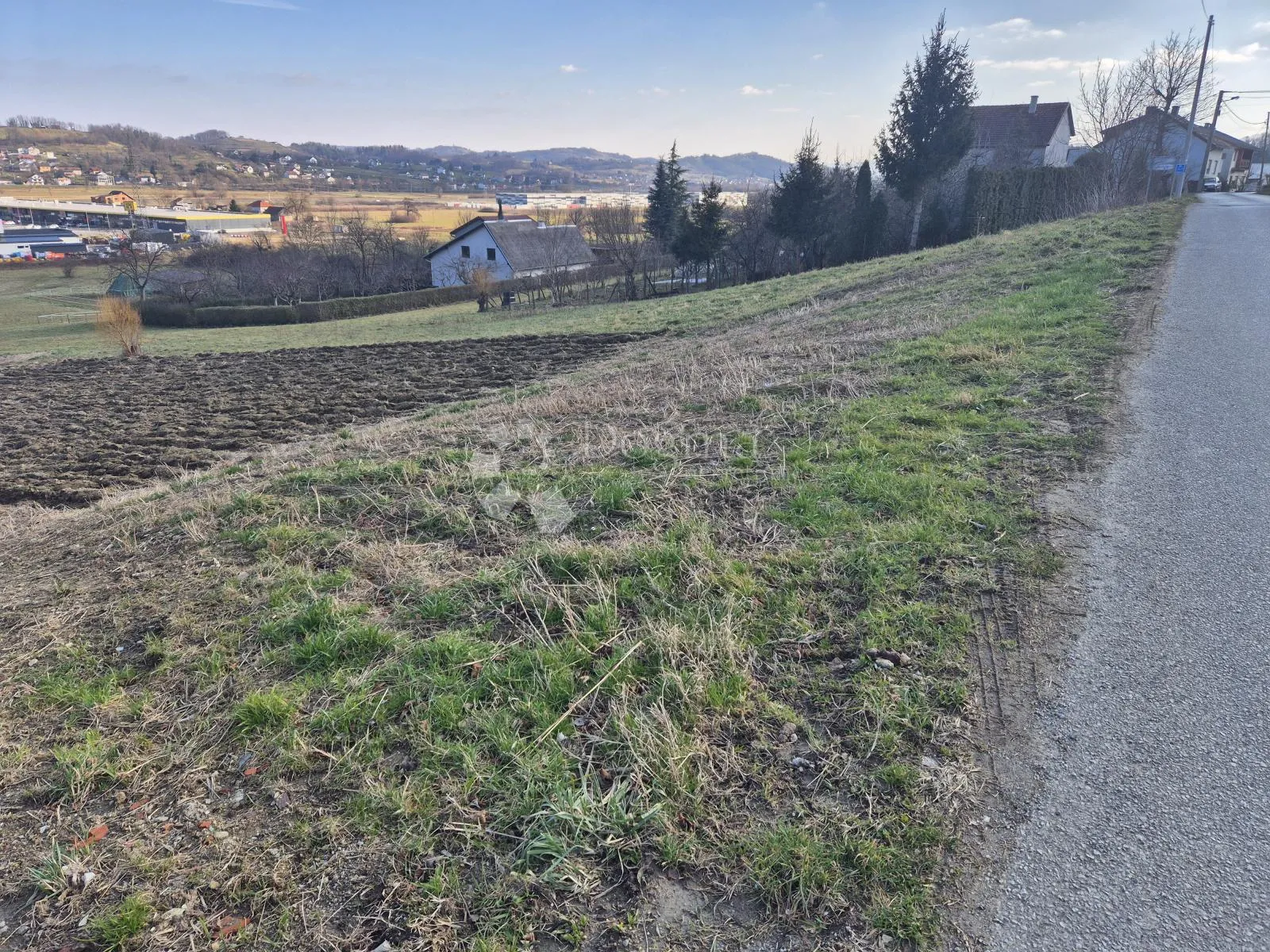 građevinsko zemljište 1.298m² u krapini! - slika 2