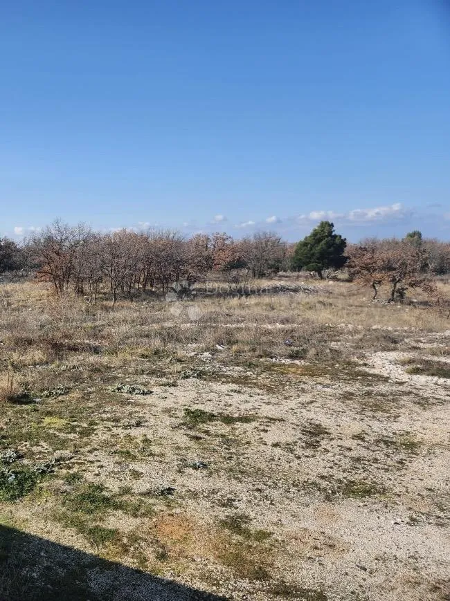 građevinsko zemljište/šibenik - lozovac/ 8.470 m2 - slika 2