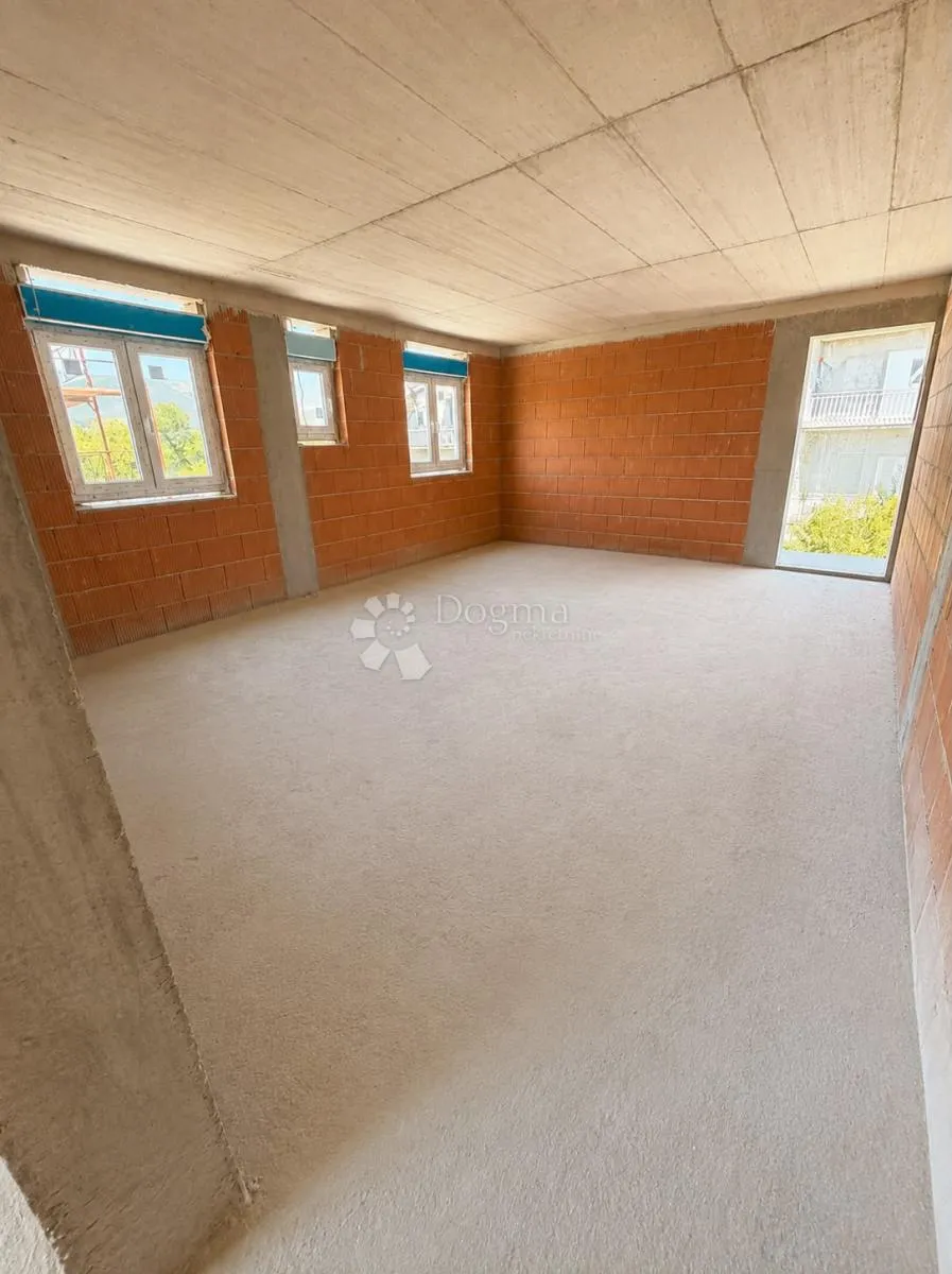 novogradnja kaštel stari-stan s1-51,79m2+5,56m2 - slika 5