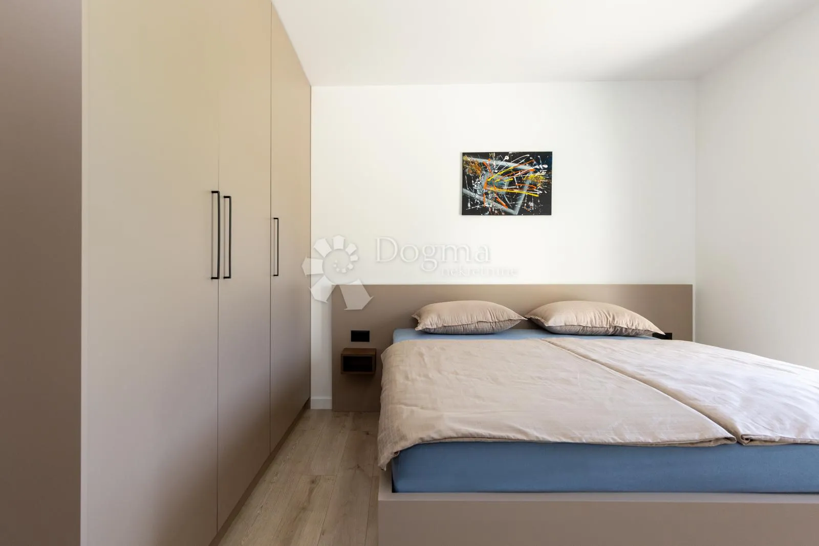 potpuno opremljena villa, na mirnoj lokaciji! - slika 14