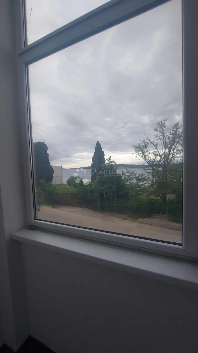 idealan stan za obiteljski život u puli - slika 25