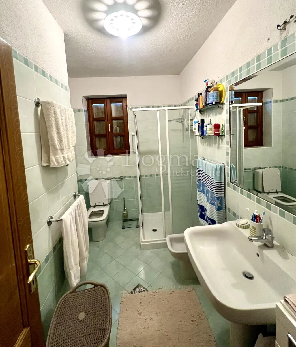 rustikalna kuća sa vlastitim imanjem u srcu istre - slika 23