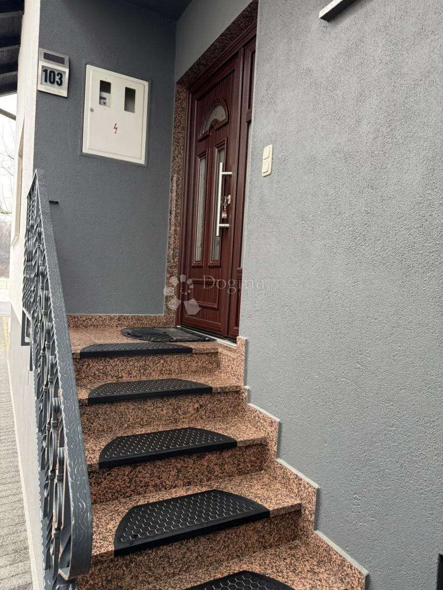kuća sa dvije stambene jedinice - slika 20