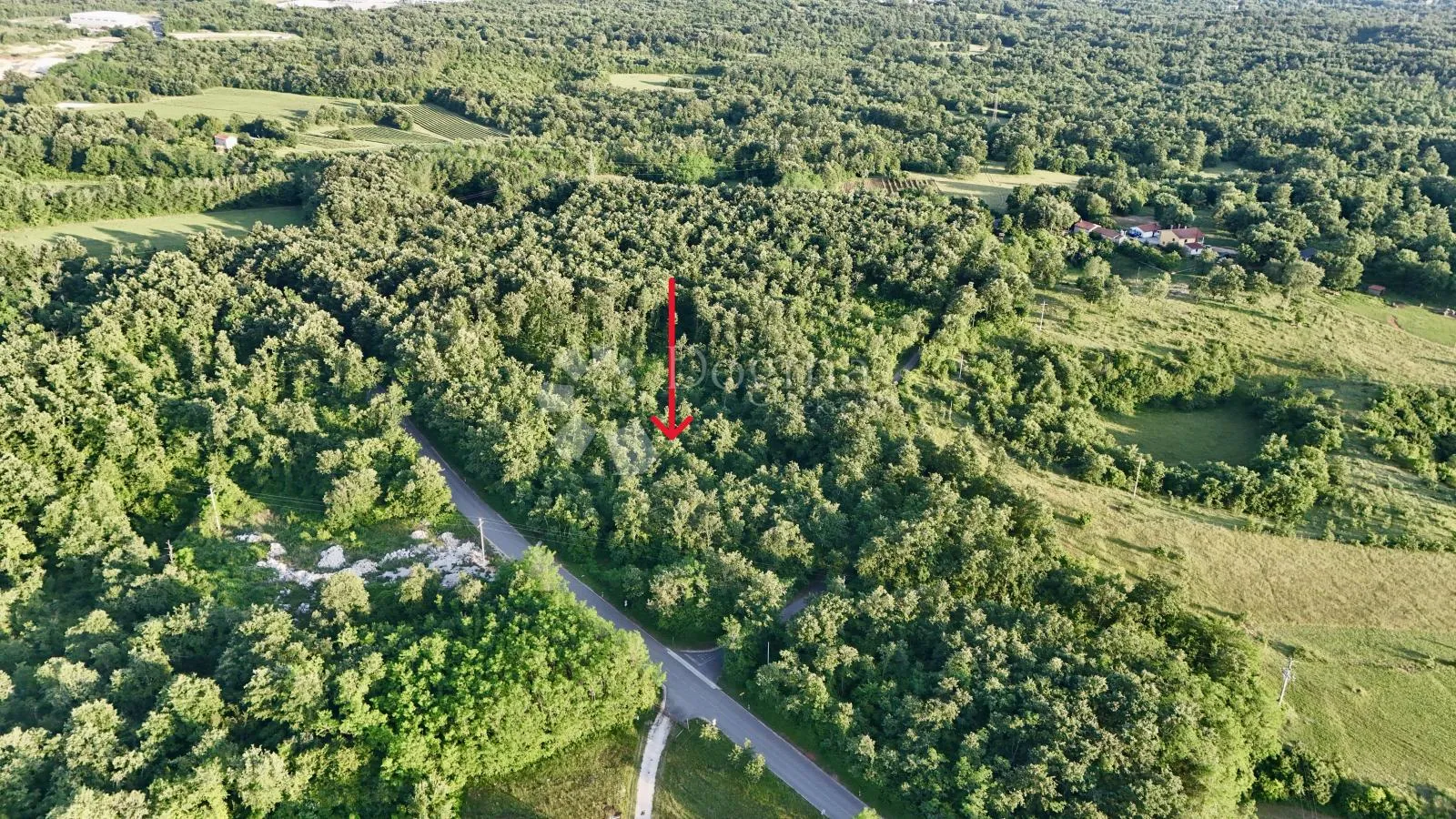 poljoprivredno zemljište / šuma u okolici labina - slika 4