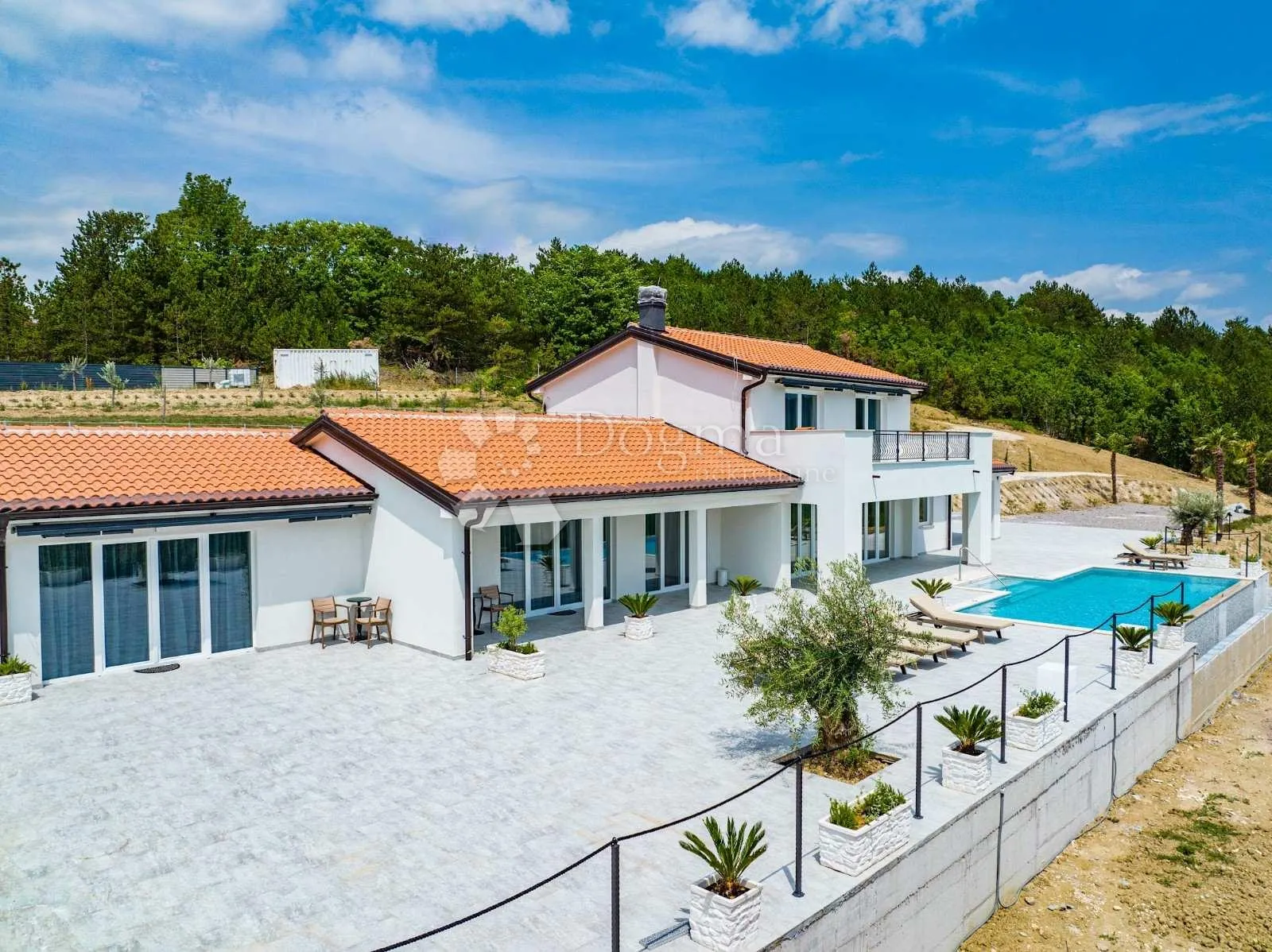 luksuzna villa na osami - slika 7