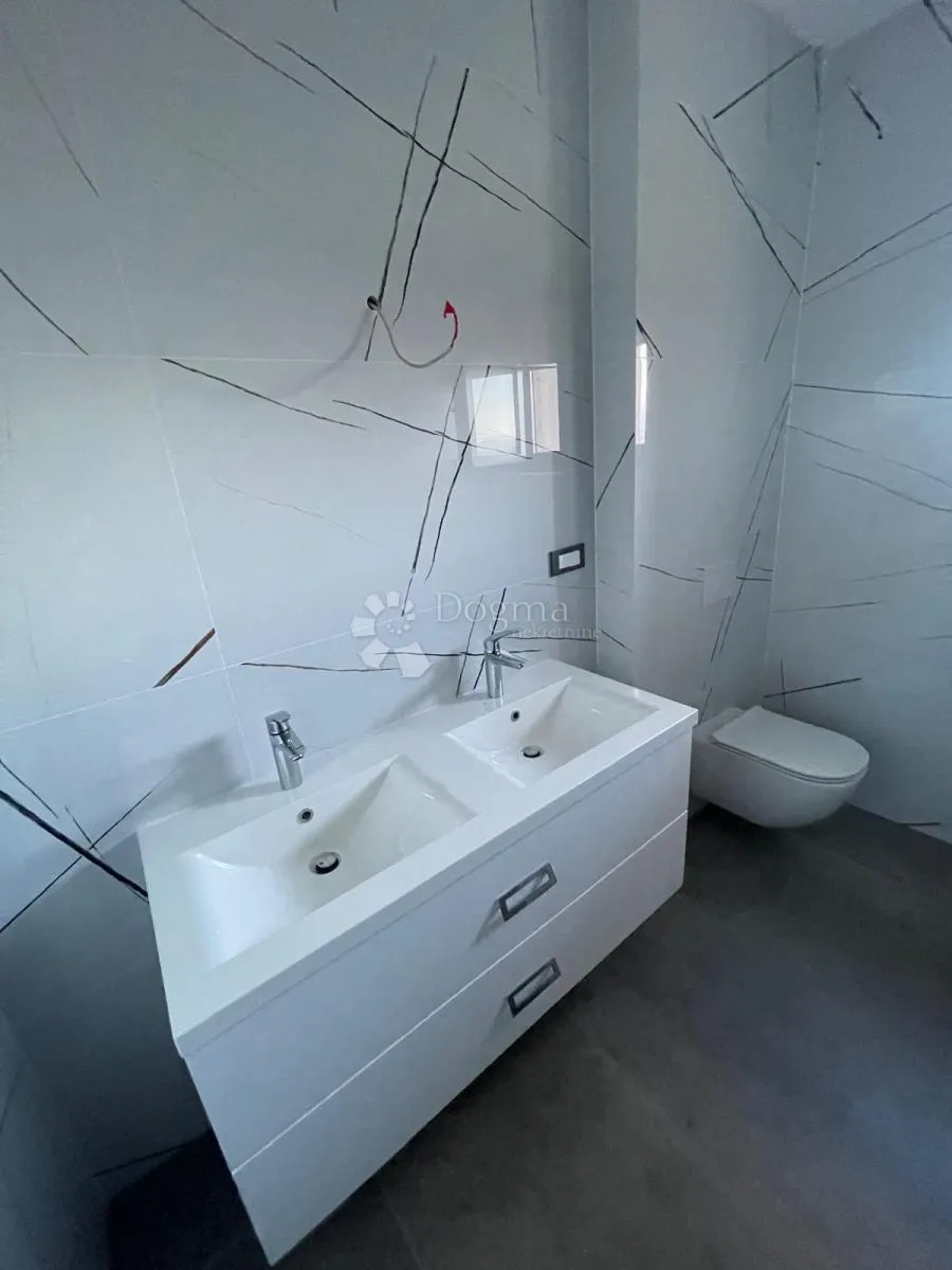 penthouse s panoramskim pogledom na more – 350 m od plaže - slika 35