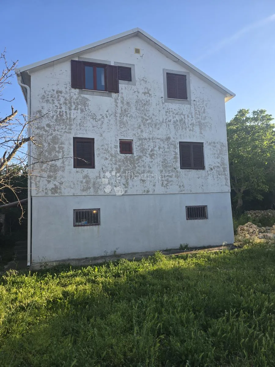 drniš - katnica s potkrovljem u centru grada, prodaja - slika 3