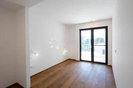 ekskluzivan duplex s bazenom, 100 m od mora - slika 34
