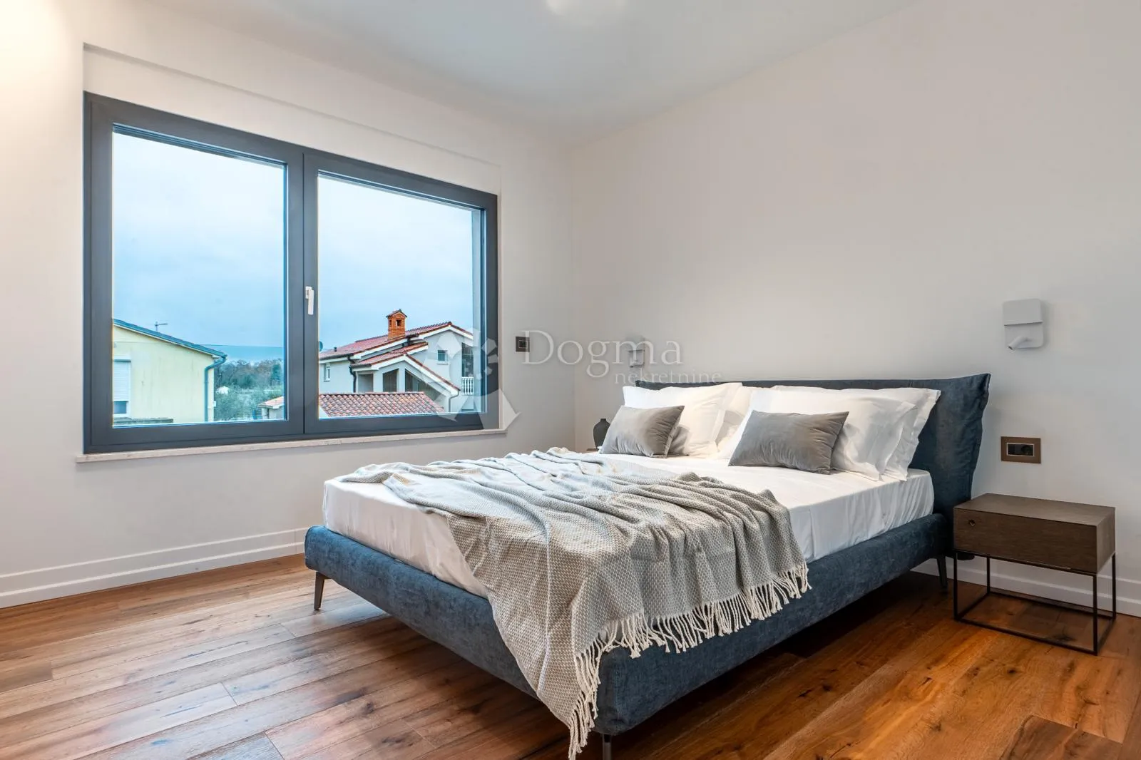 istra moderna villa sa grijanim bazenom - slika 28