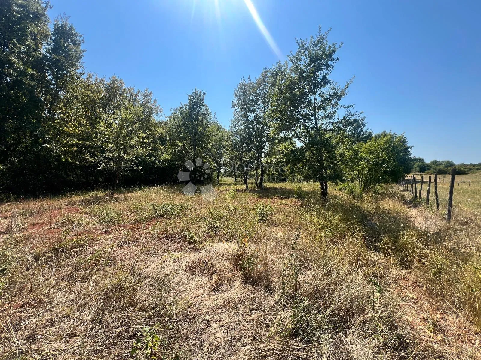 građevinsko 1156m2 u mirnom području, 5 min od autoceste - slika 2
