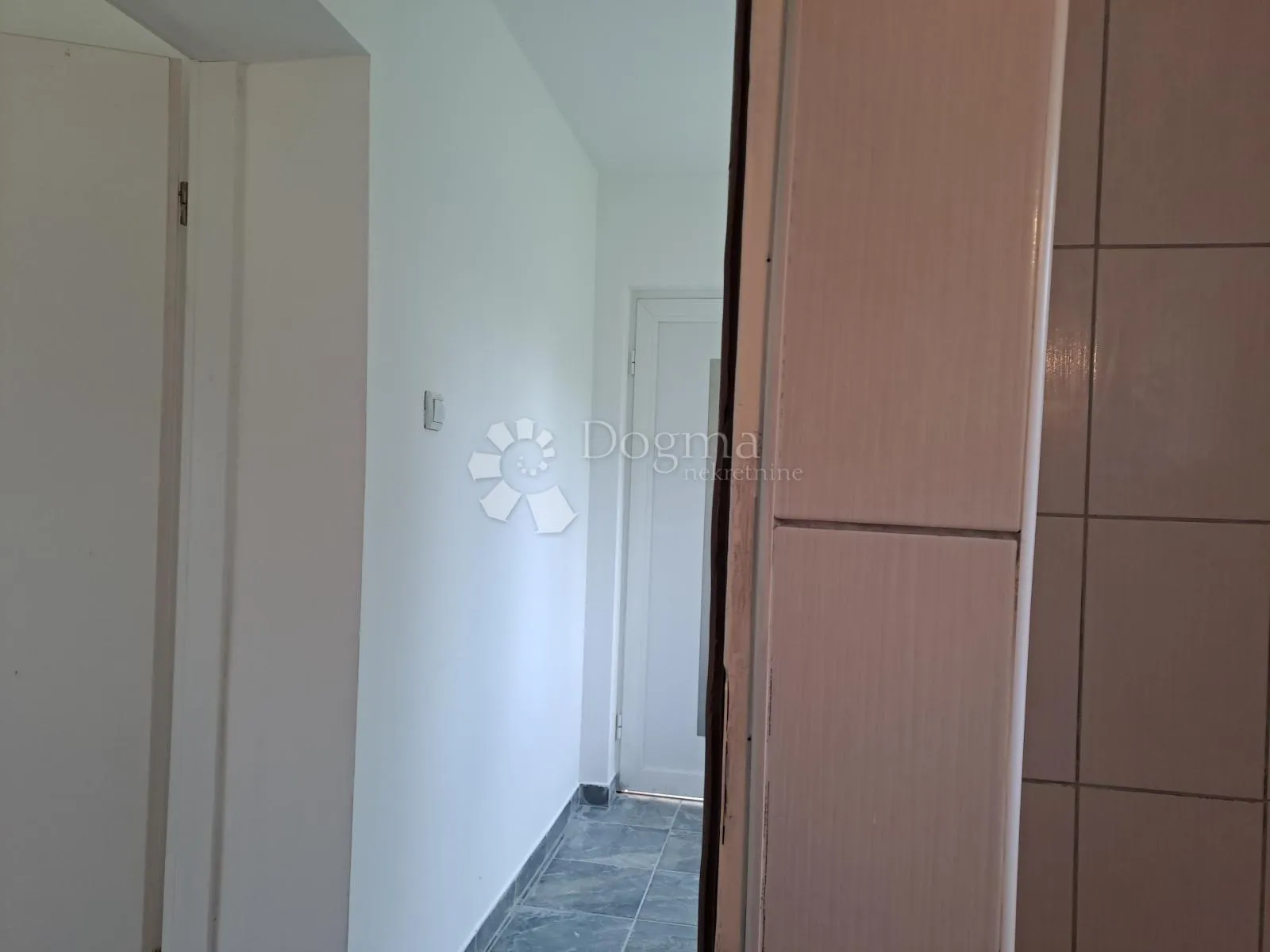 prilika - adaptirana kuća s odličnim susjedima, pogodno za najam - slika 16