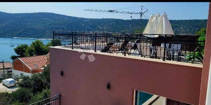 moderna vila sa bazenom, marina - slika 17