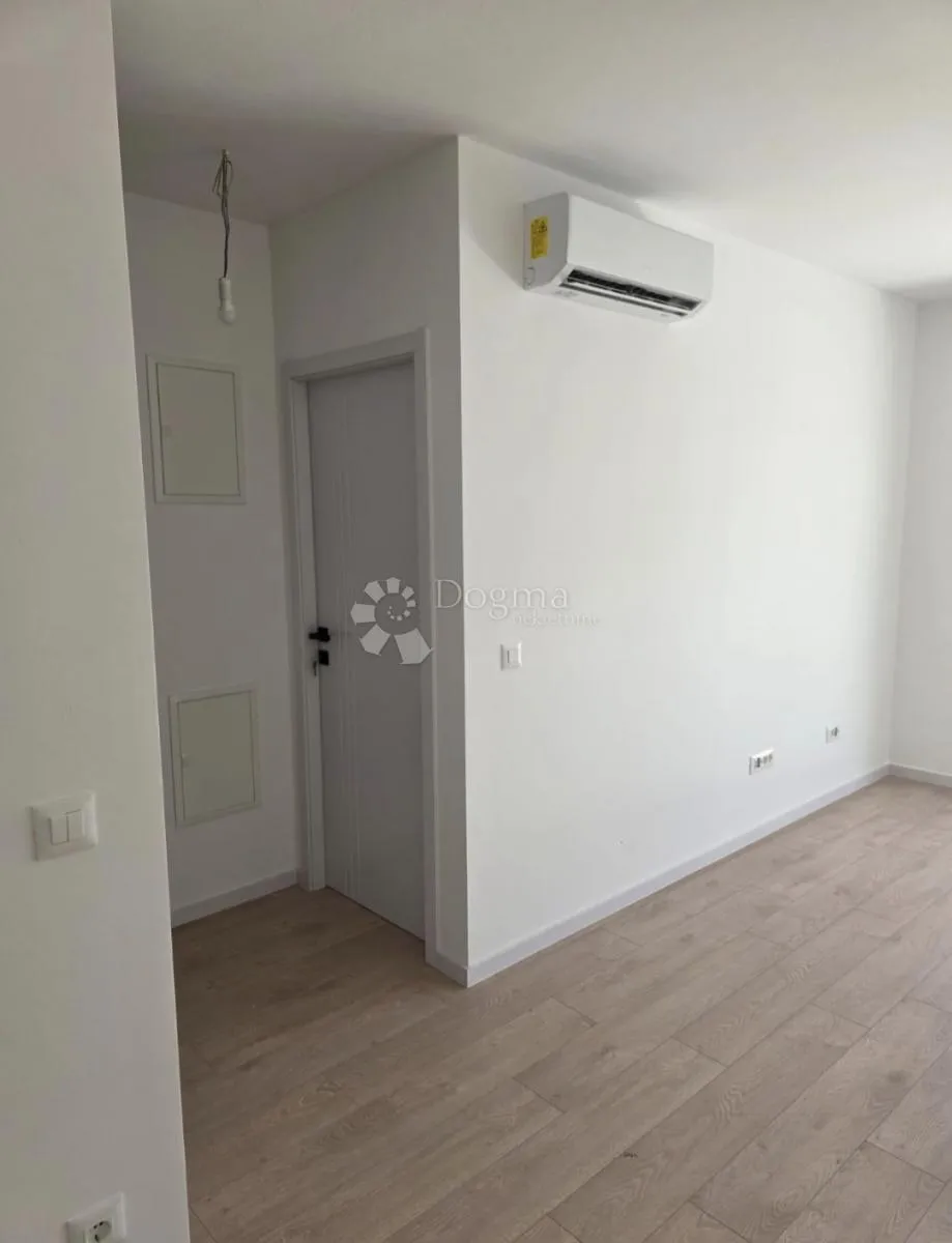 dvosoban stan u luksuznoj novogradnji, makarska - slika 3