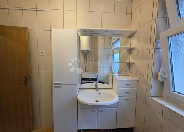 lički osik novouređeni stan centar - slika 17