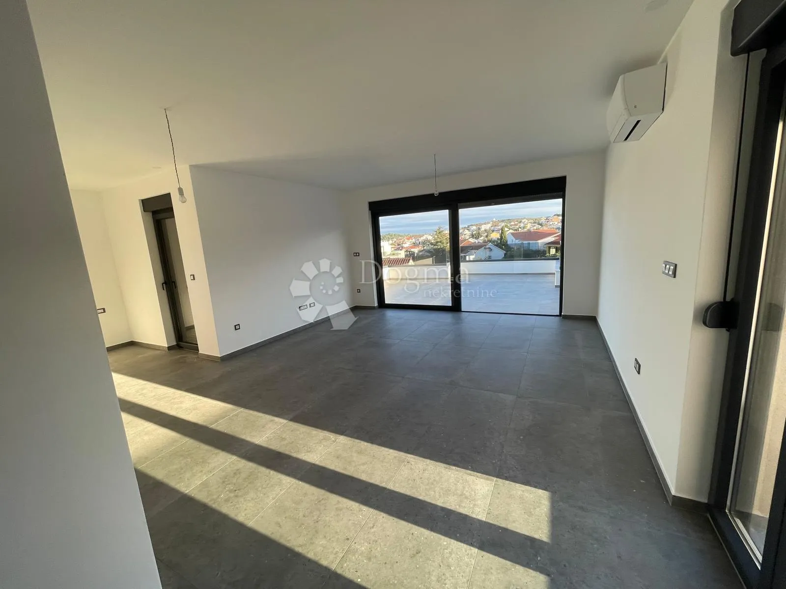 penthouse s panoramskim pogledom na more – 350 m od plaže - slika 10
