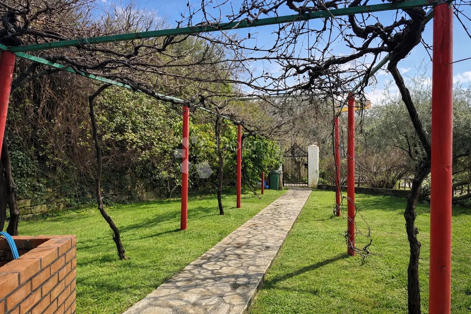unikatna nekretnina u žrnovnici – odvojene jedinice, panormaski pogled - slika 21