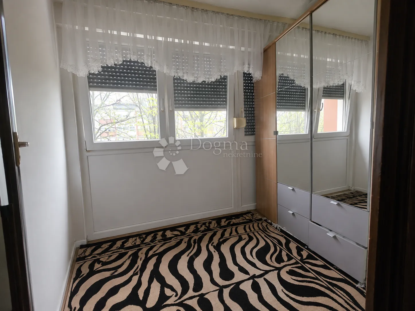 stan, karlovac, prodaja, nkp 72,24 m2, grabrik - uređen i useljiv - slika 8