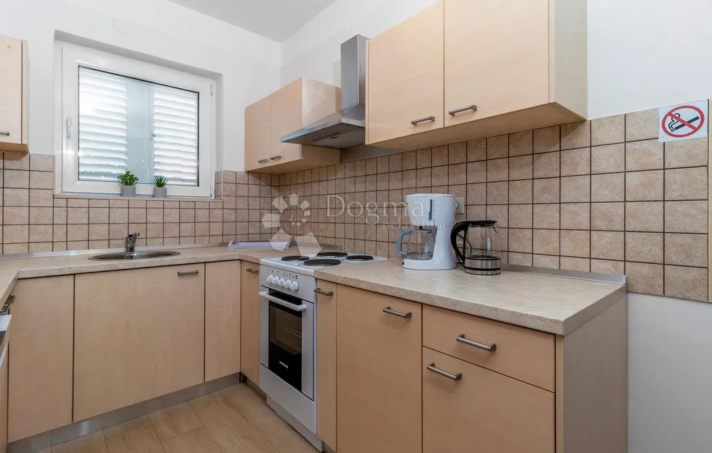 lijepa kuća u jadranovu - slika 23
