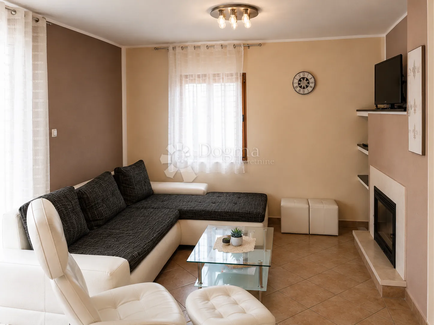 kuća s bazenom na mirnoj lokaciji - slika 8