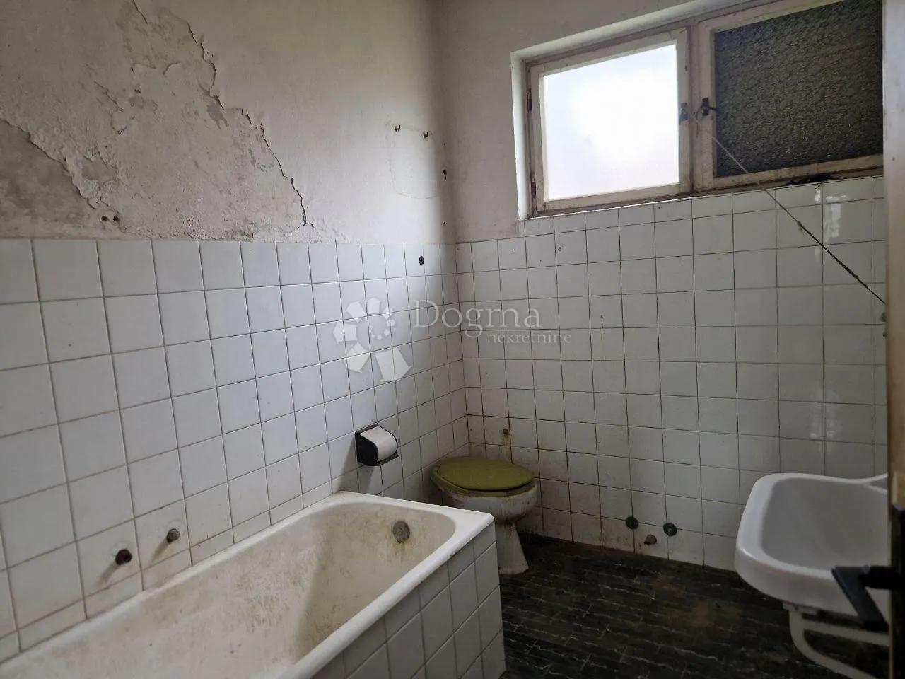 obiteljska katnica za renovaciju na top lokaciji! - slika 9