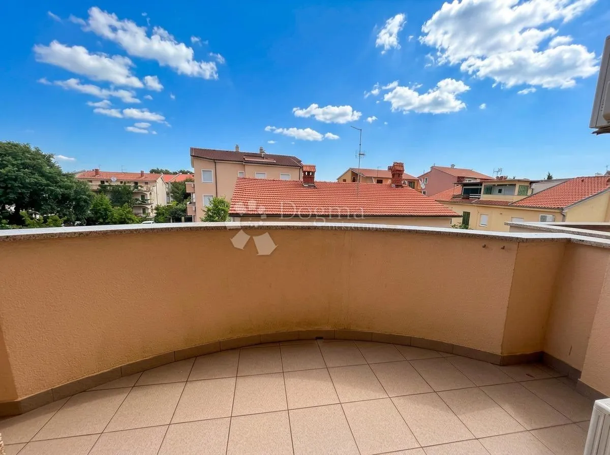 prilika! 3 apartmana na jednom katu - slika 17