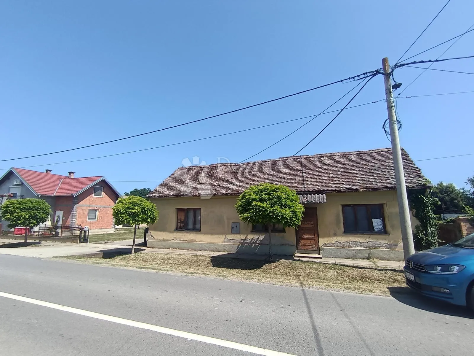 kuća s potencijalom na glavnoj cesti u topolju! - slika 1