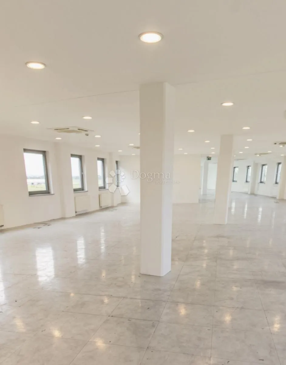 prostran ured 500 m² u modernoj poslovnoj zgradi buzinu - slika 3