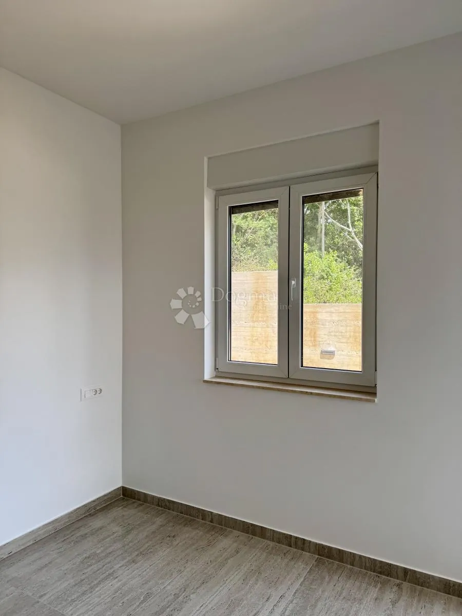 stan s1 s vrtom- 20м od mora - slika 23
