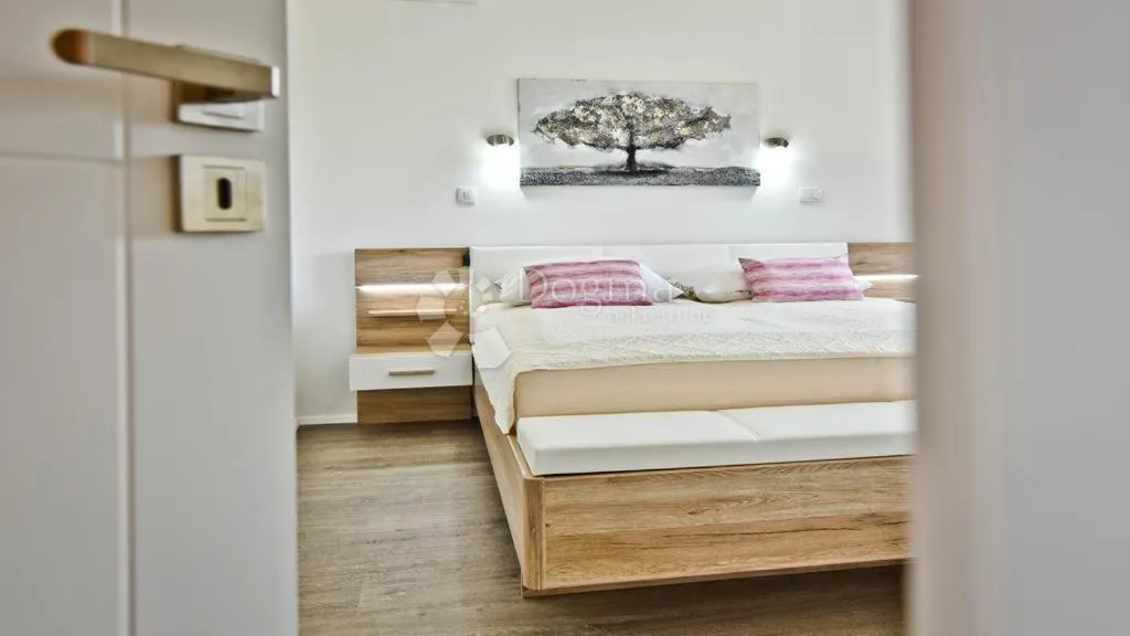 ekskluzivna villa s pogledom na more - slika 12