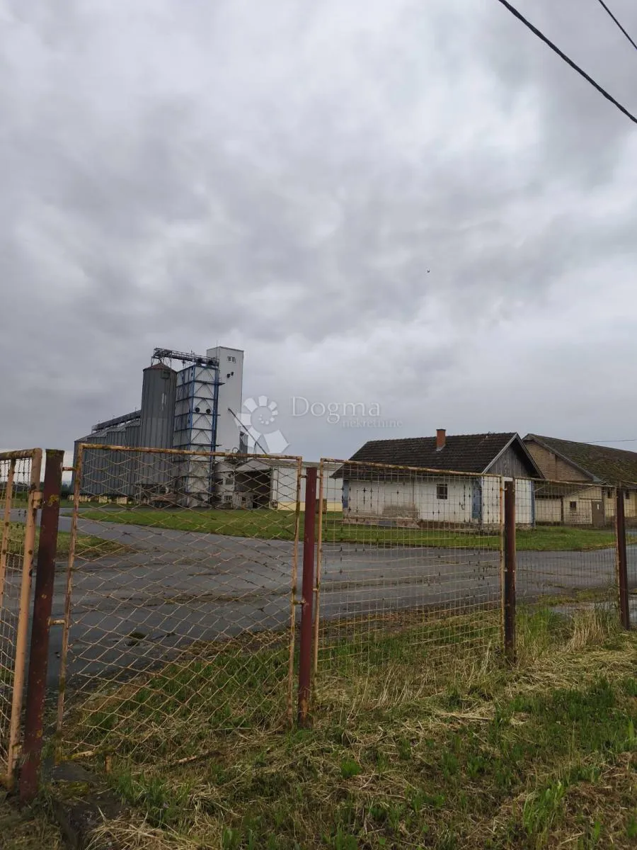 poslovno-industrijski kompleks za najam! - slika 8