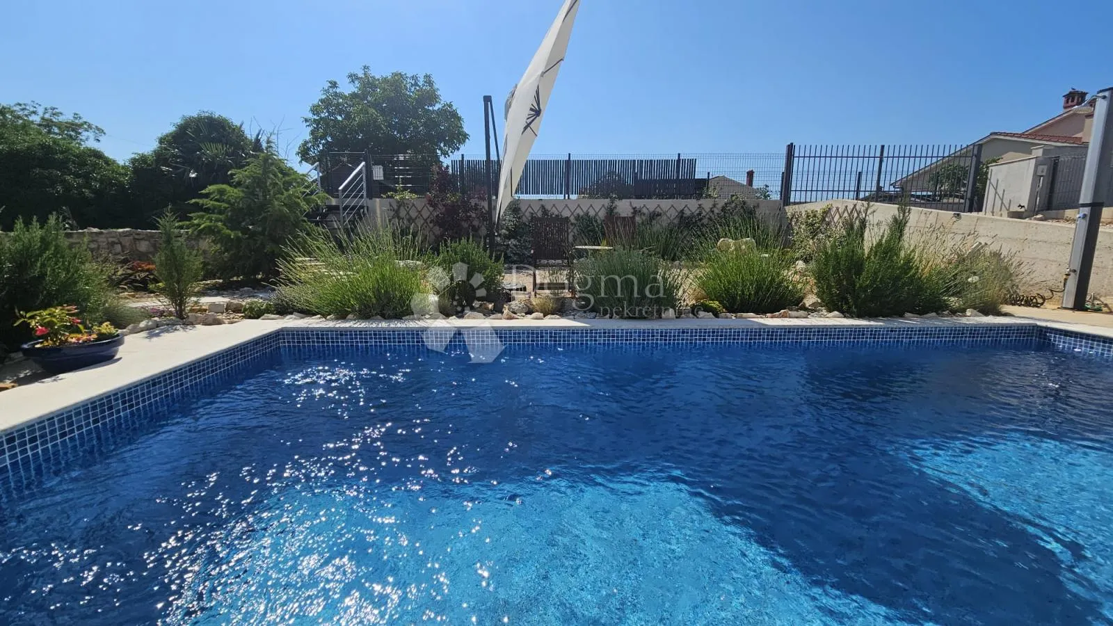 poreč šira okolica - prekrasna prizemnica s bazenom i vrtom - slika 5