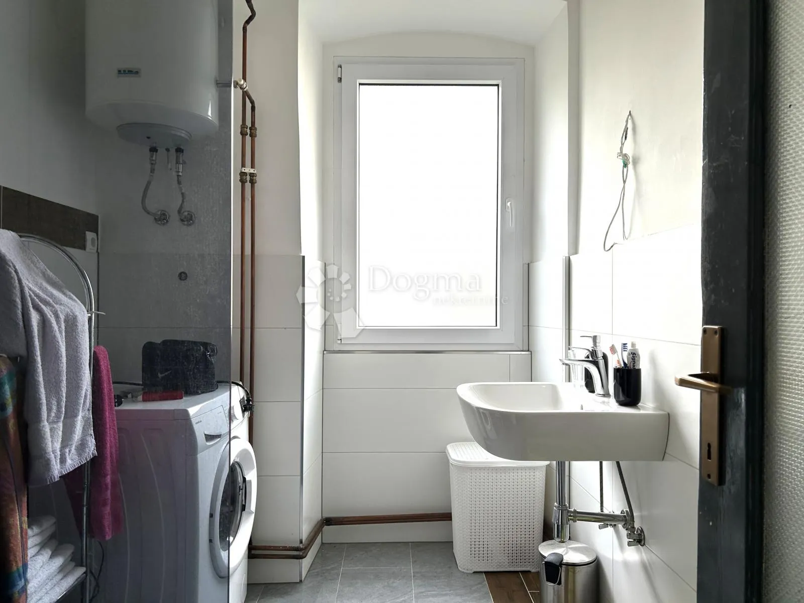 zamet 63 m² južni stan s velikim potencijalom - slika 7