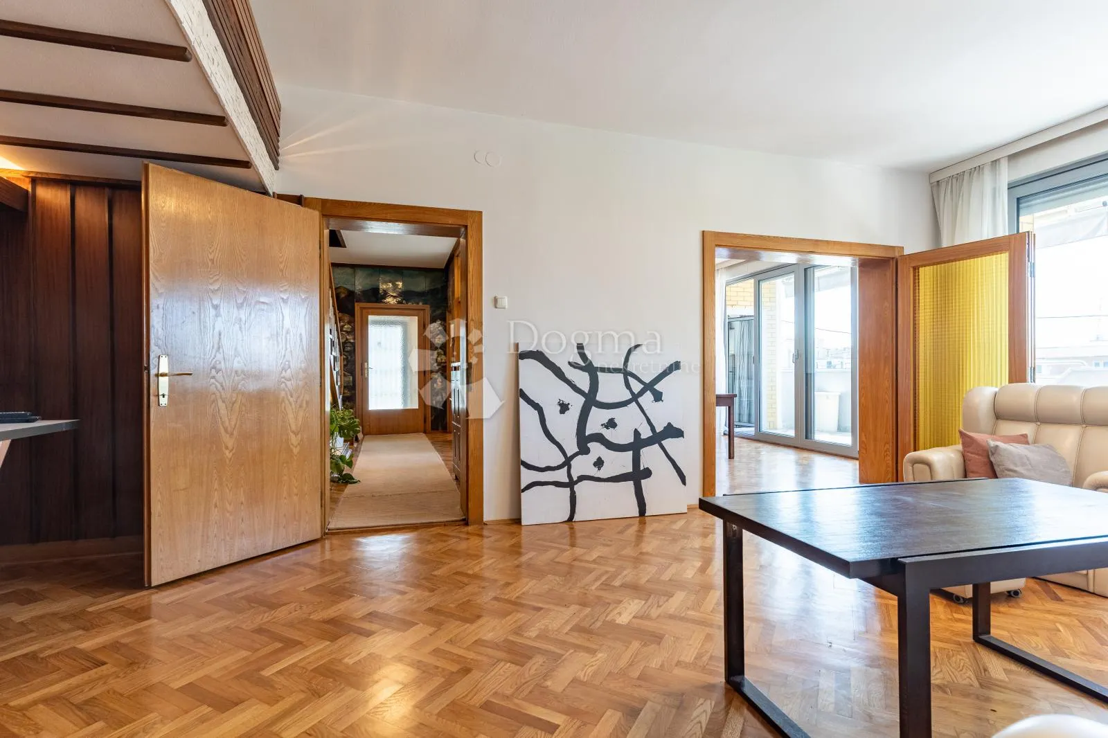 prostran dvoetažni stan s dvije panoramske terase – pantovčak / britanski trg, 200 m² - slika 6