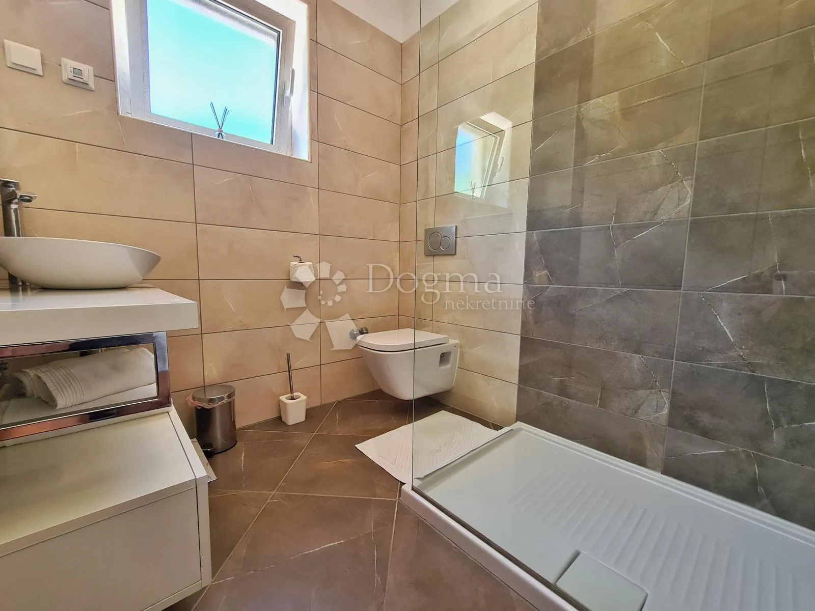 rustikalna istarska villa okružena prirodom - slika 20