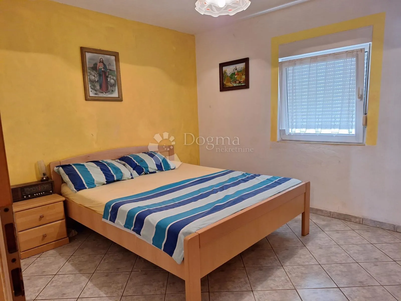 stan u apartmanskoj kući – samo 100 m od mora! - slika 7