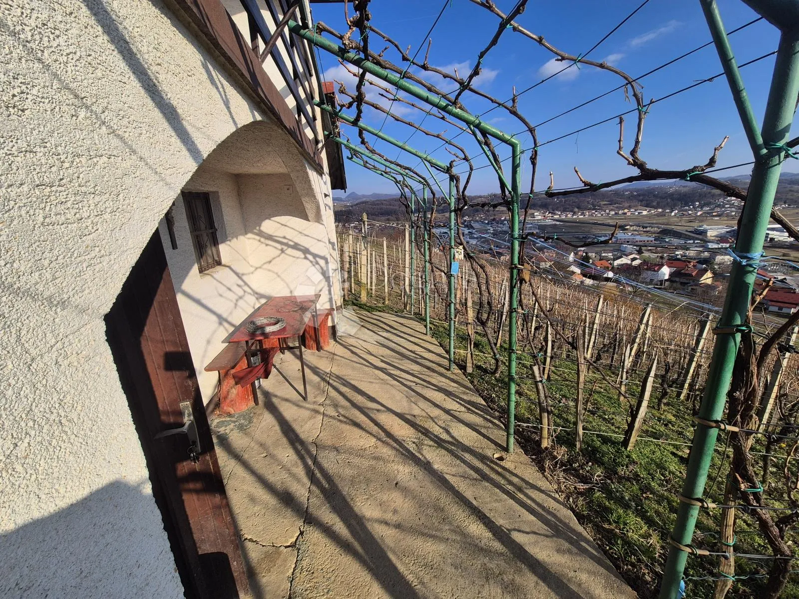 dvije vikendice sa vinogradom na brijegu iznad krapine! - slika 9
