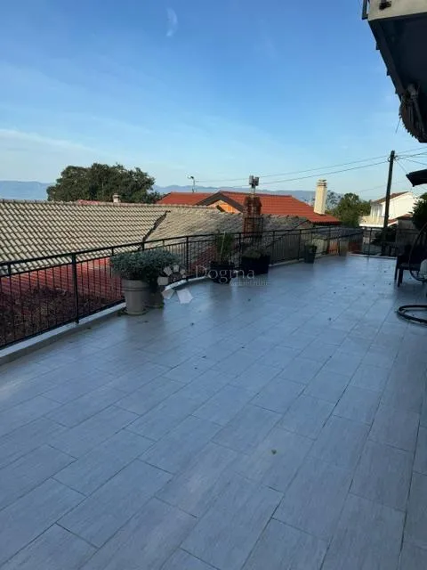 atraktivan stan sa panoramskim pogledom na more - slika 17