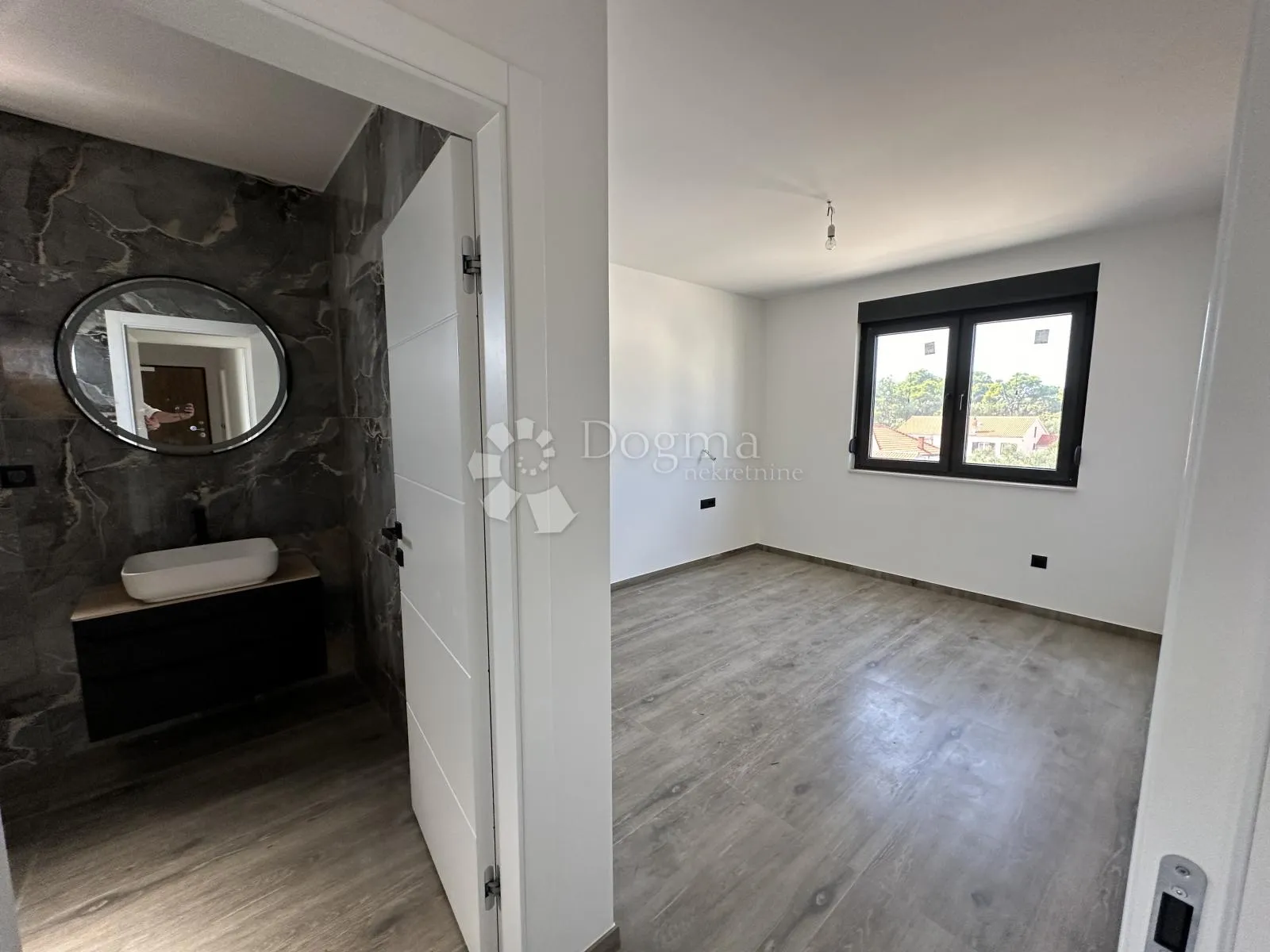luksuzni penthouse na obali mora - slika 9