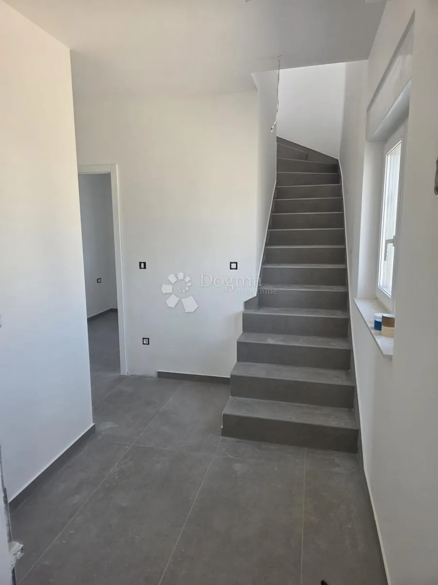 vodice - predivni stan u novogradnji , top cijena - slika 9