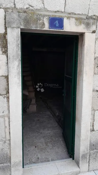 stari grad omiš, prilika! - slika 7