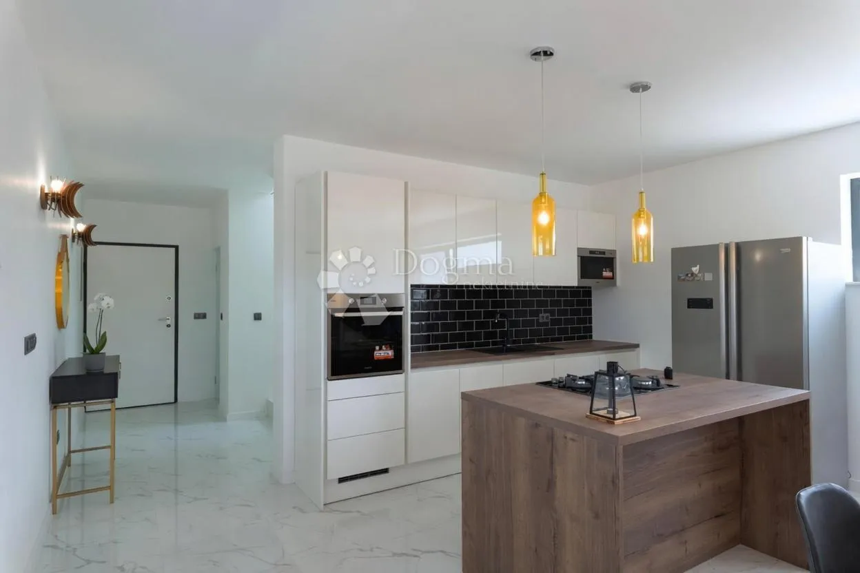 vila marina vinišče 180 m2 - slika 5