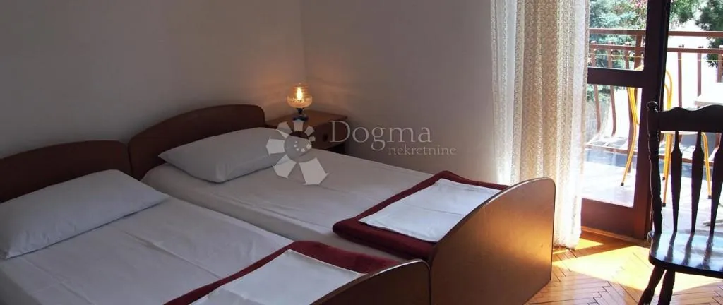 prekrasna kuća vodice - slika 8