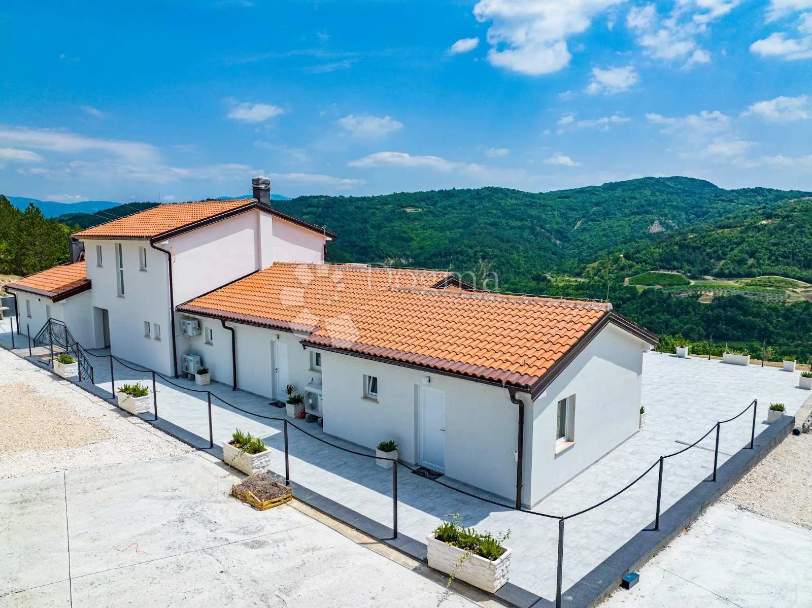 luksuzna villa na osami - slika 8