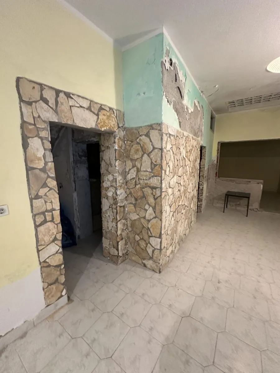 pirovac – kuća za adaptaciju u povijesnoj jezgri (moguća dva stana) - slika 5