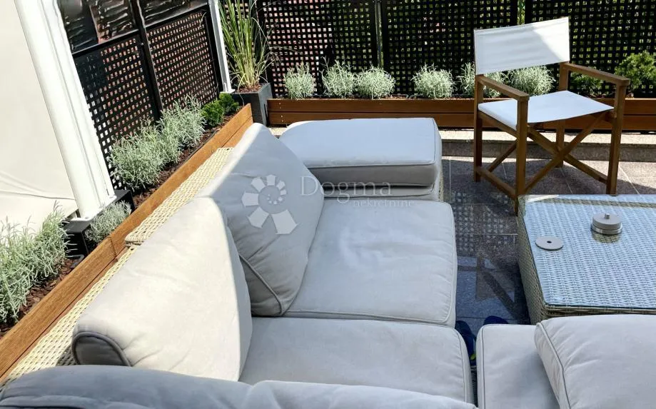 smart luksuzni penthouse u srcu samobora - slika 10