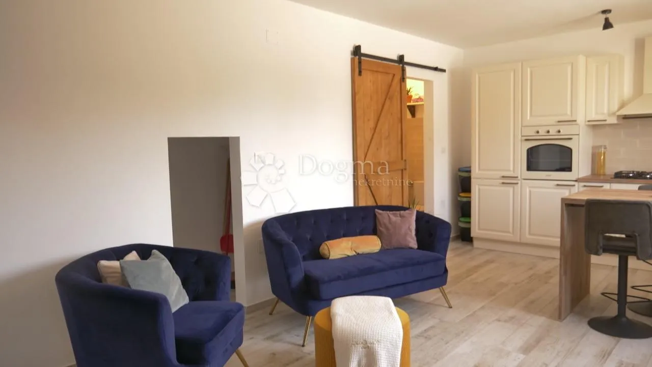 prilika! kamena kuća 5 minuta od mora! - slika 27