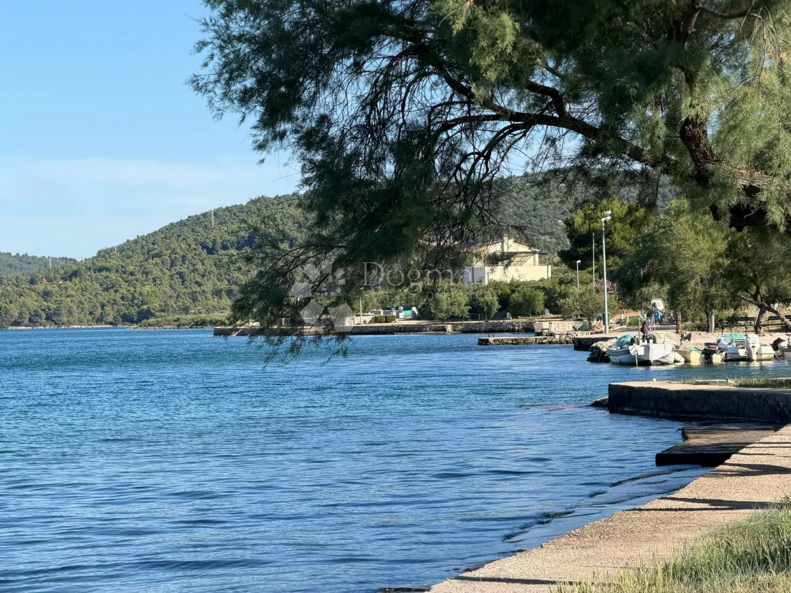 raslina – parcela 450 m² s pogledom na jezero - slika 8
