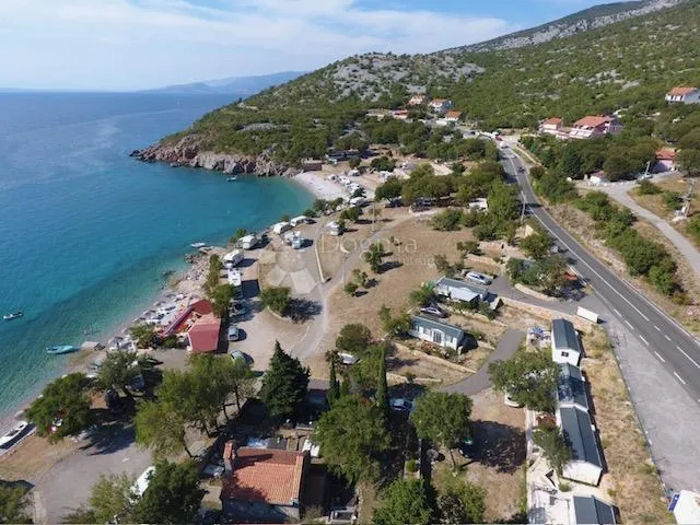na prodaju - teren u turističkom kampu, prvi red do mora - sibinj (senj) - slika 4